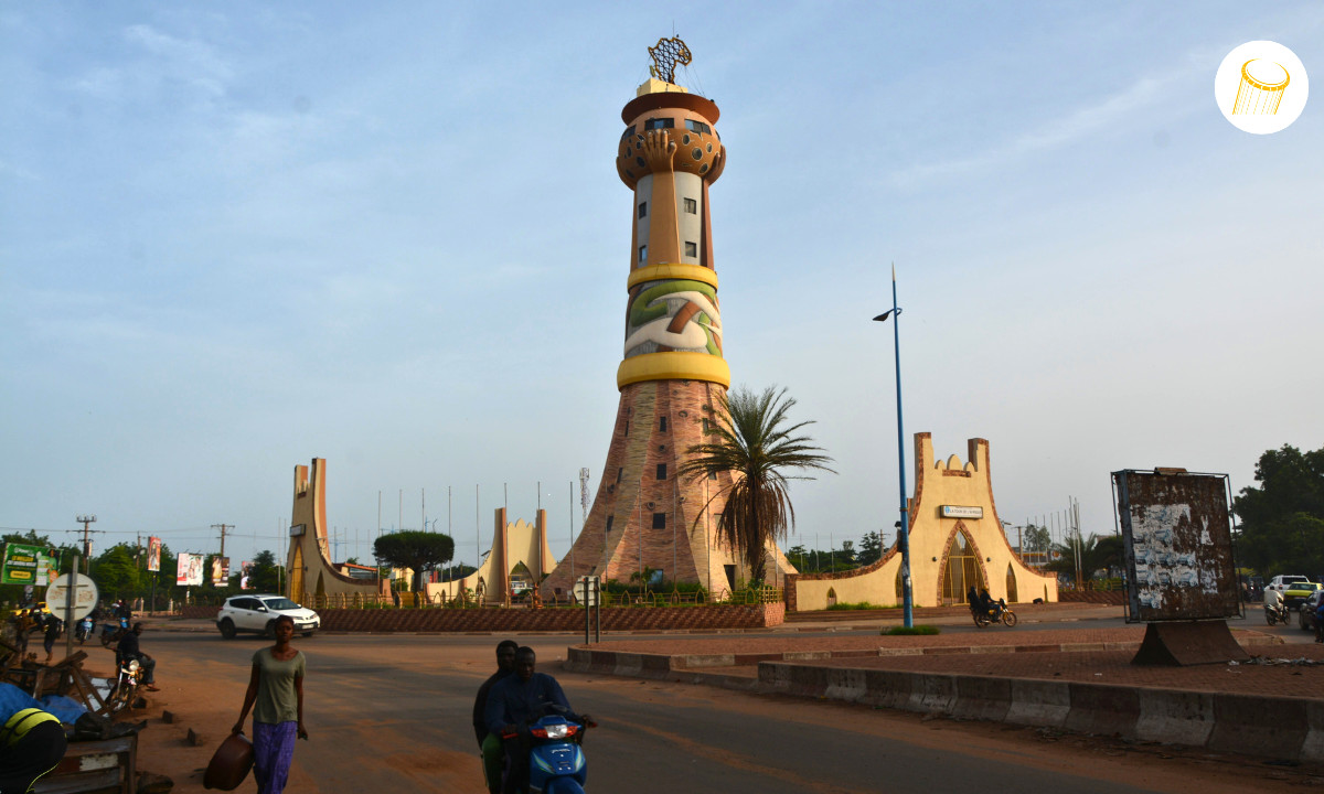 Le Magazine du 03 janvier 2016: « il faut que les Etats africains se ressaisissent et se retrouvent pour une sécurité durable »