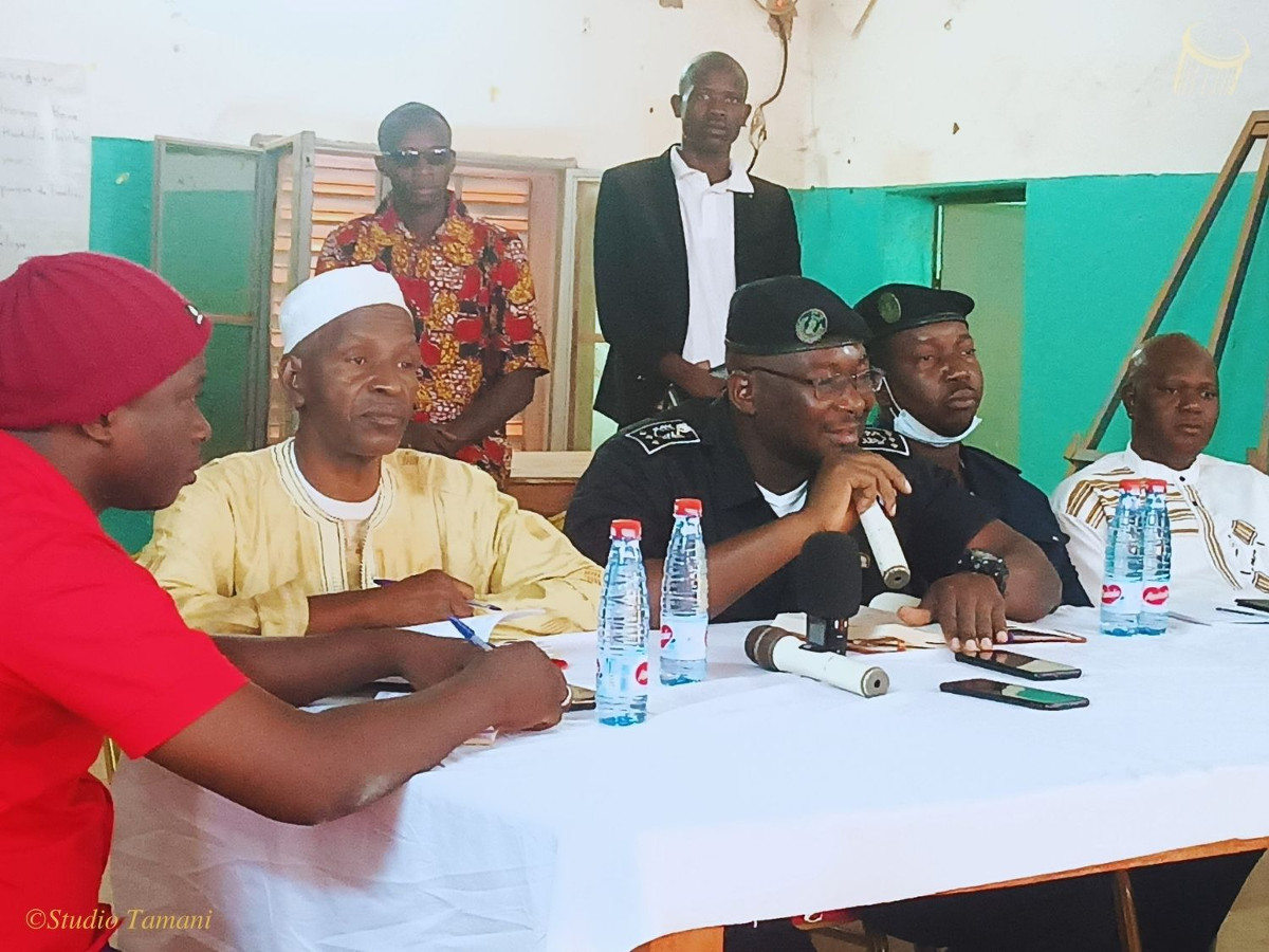 Yanfolila : débat sur la collaboration entre la police et la société civile