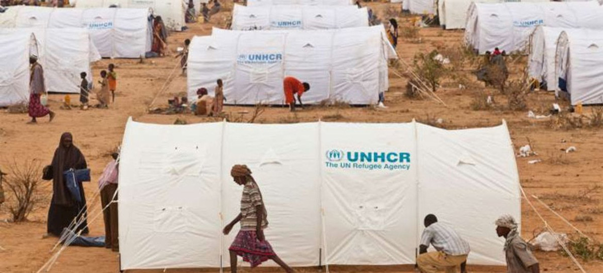 Installation de nouvelles tentes à Mopti pour des déplacés