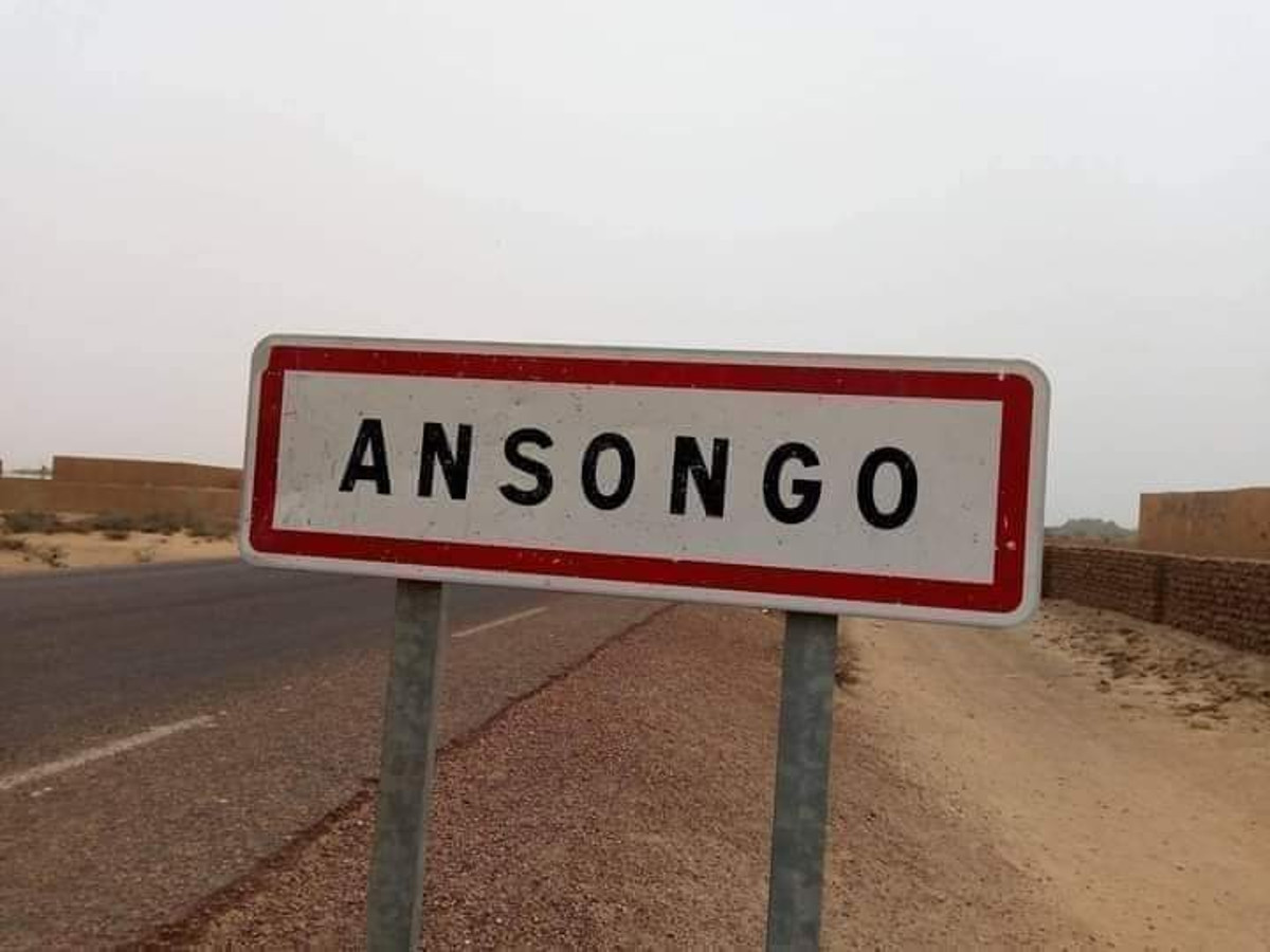 Un véhicule de transport en commun attaqué à 7km d’Ansongo