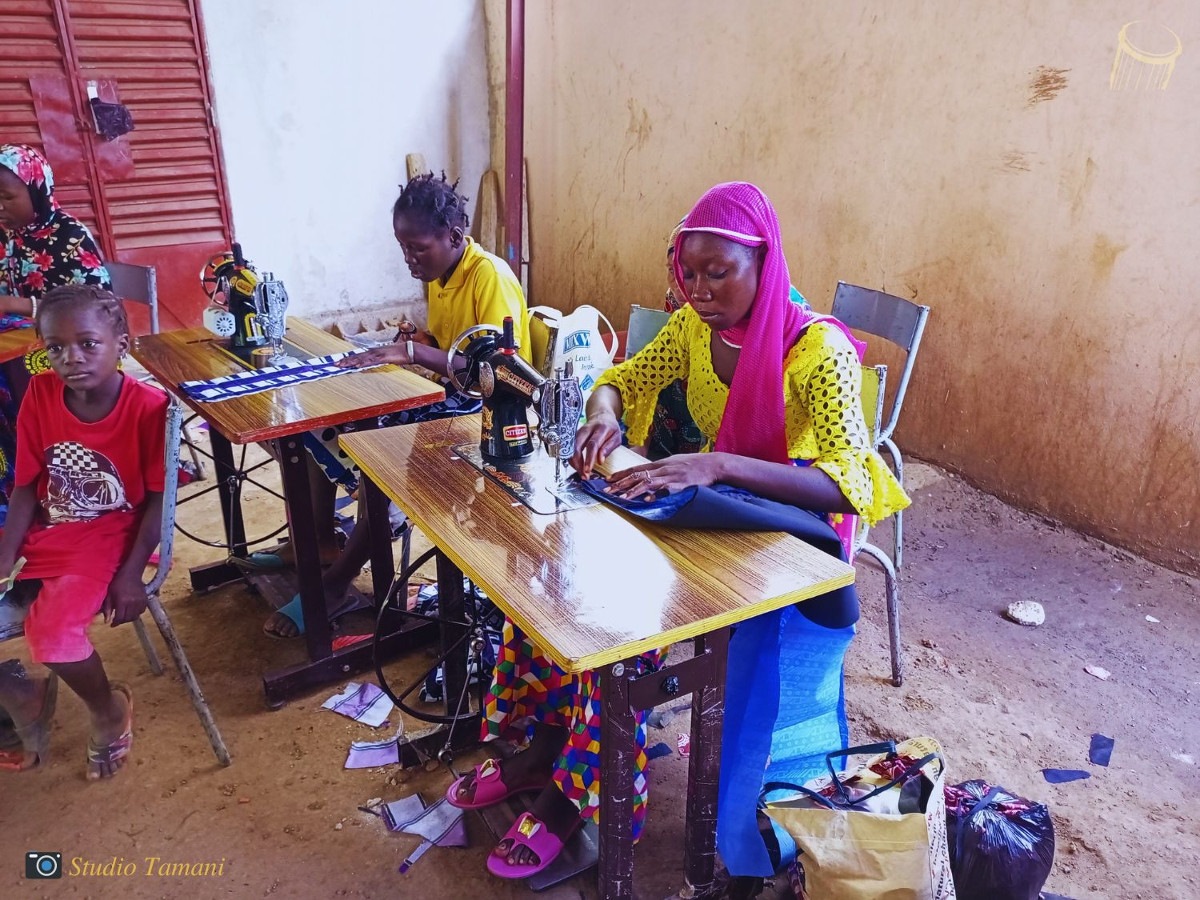 Renforcement des filles de Kita en coupe couture