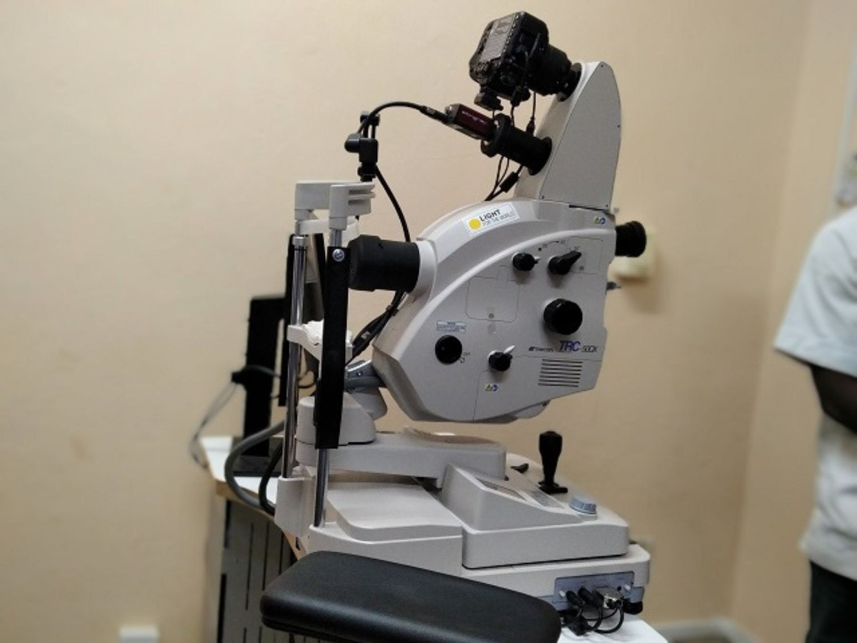 Koulikoro : la direction régionale de la santé reçoit des équipements ophtalmologiques