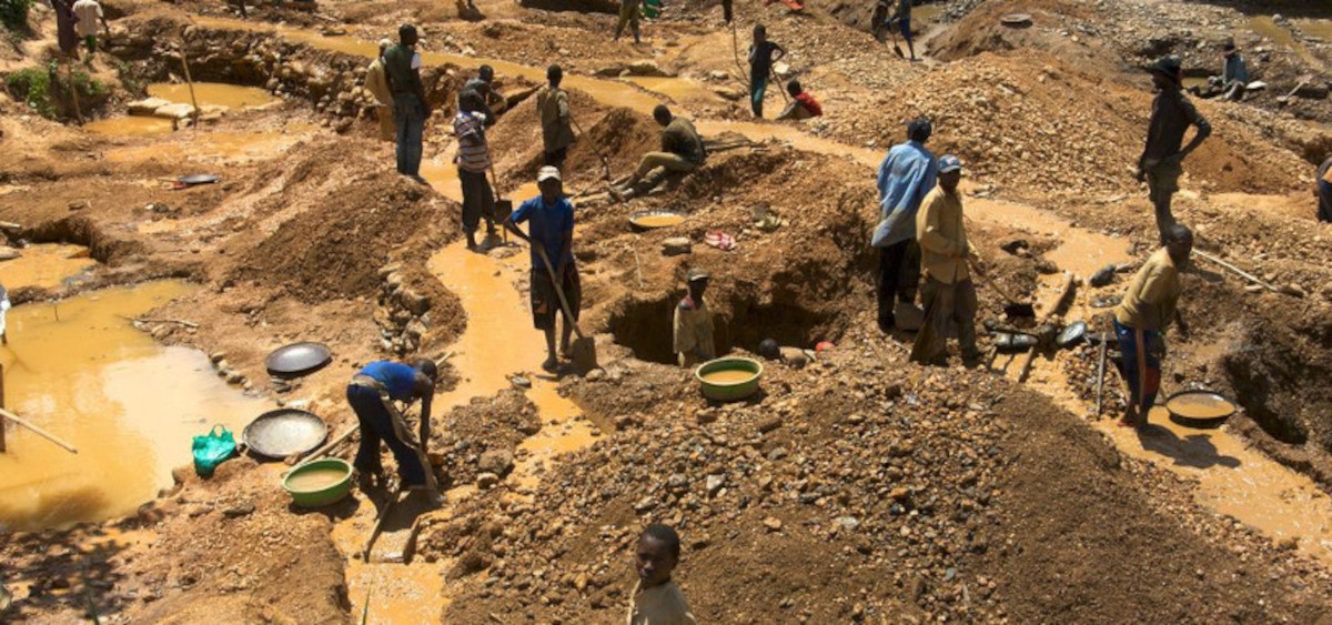 Yanfolila : deux femmes perdent la vie suite à l’effondrement d’une mine artisanale à Djigouènida