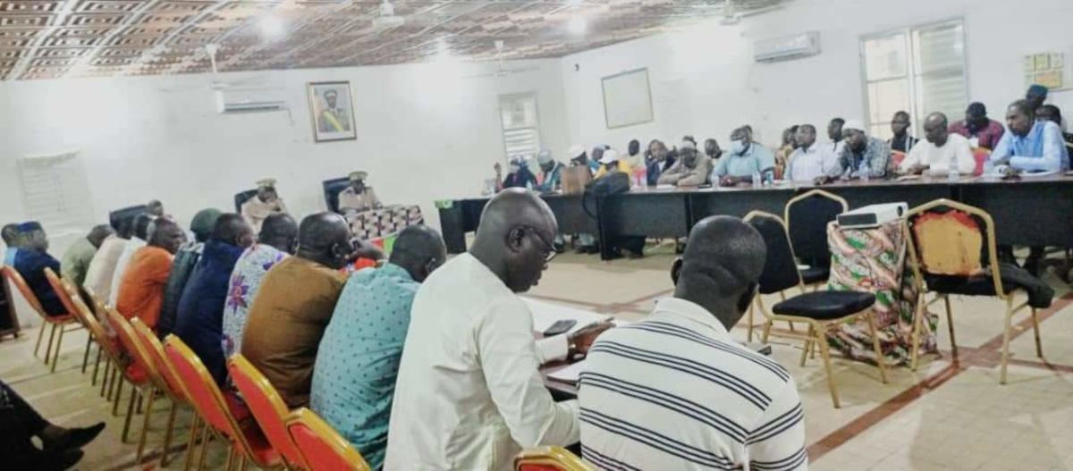 Préparatifs rentrée scolaire : échanges à Kayes et don de fournitures aux orphelins de Kati