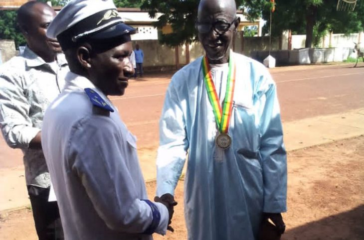 Yorosso : remise des Insignes et Certificats aux chefs des villages de la commune