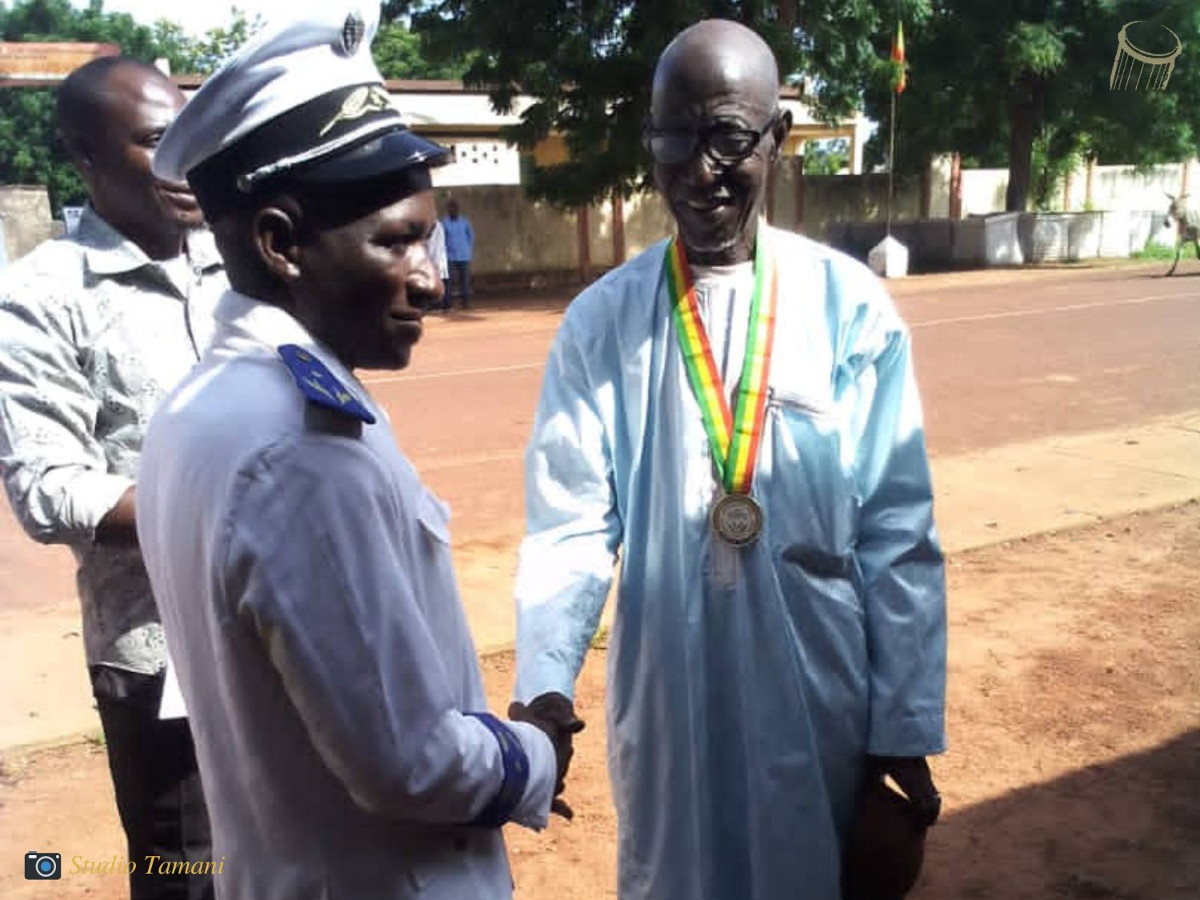Yorosso : remise des Insignes et Certificats aux chefs des villages de la commune