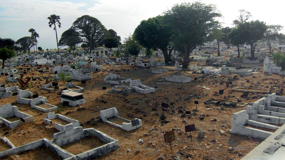 A Ansongo, des jeunes ont réhabilité les cimetières de Bazi Haoussa