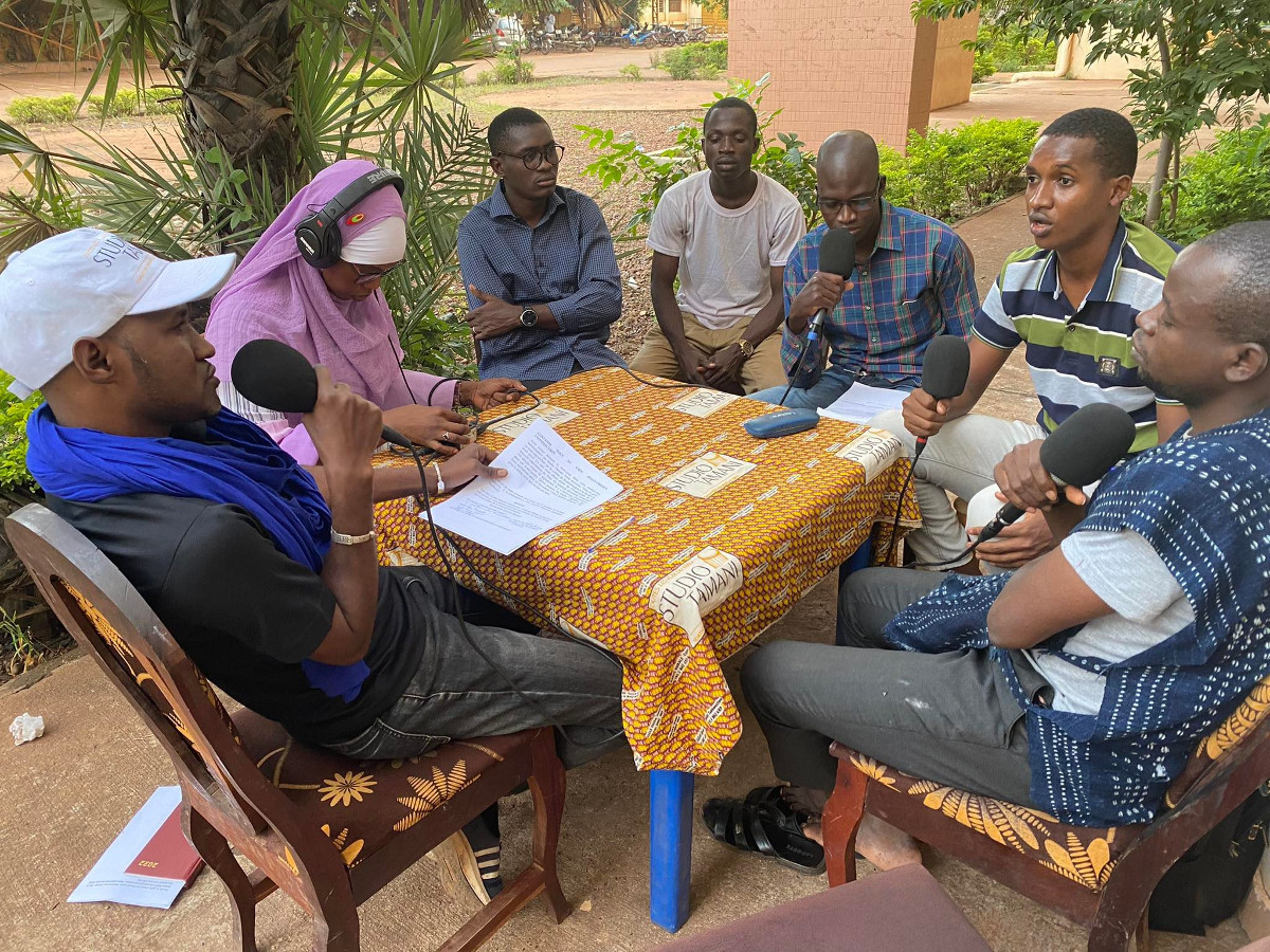 Avant-projet de la nouvelle constitution : les aspirations des jeunes sont-elles prises en compte ?