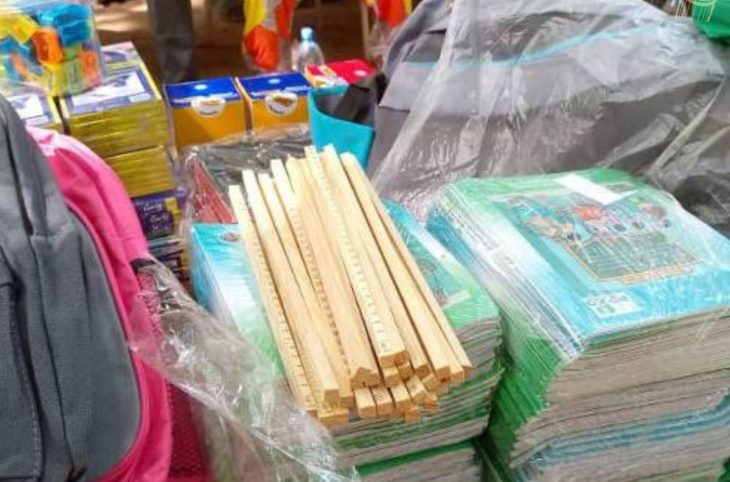 <strong>Bankass : des kits scolaires remis à des élèves de Kani-Bonzon</strong>