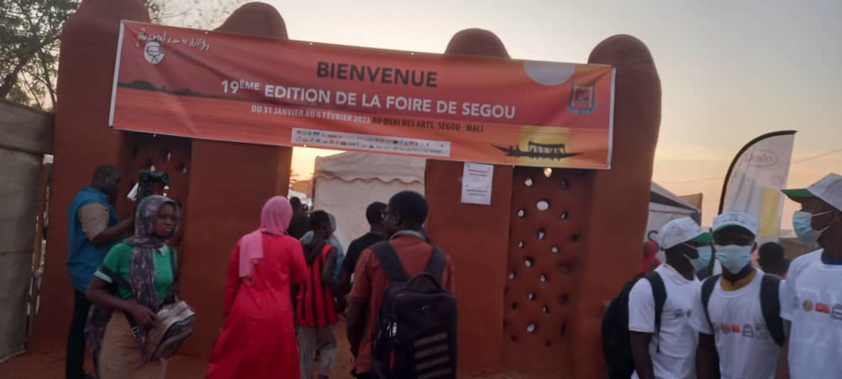 <strong>Festival sur le Niger : une « aubaine » pour les artisans et créateurs locaux</strong>