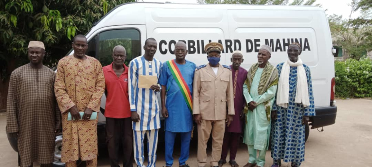 <strong>Don d’un corbillard à la mosquée de Mahina I</strong>