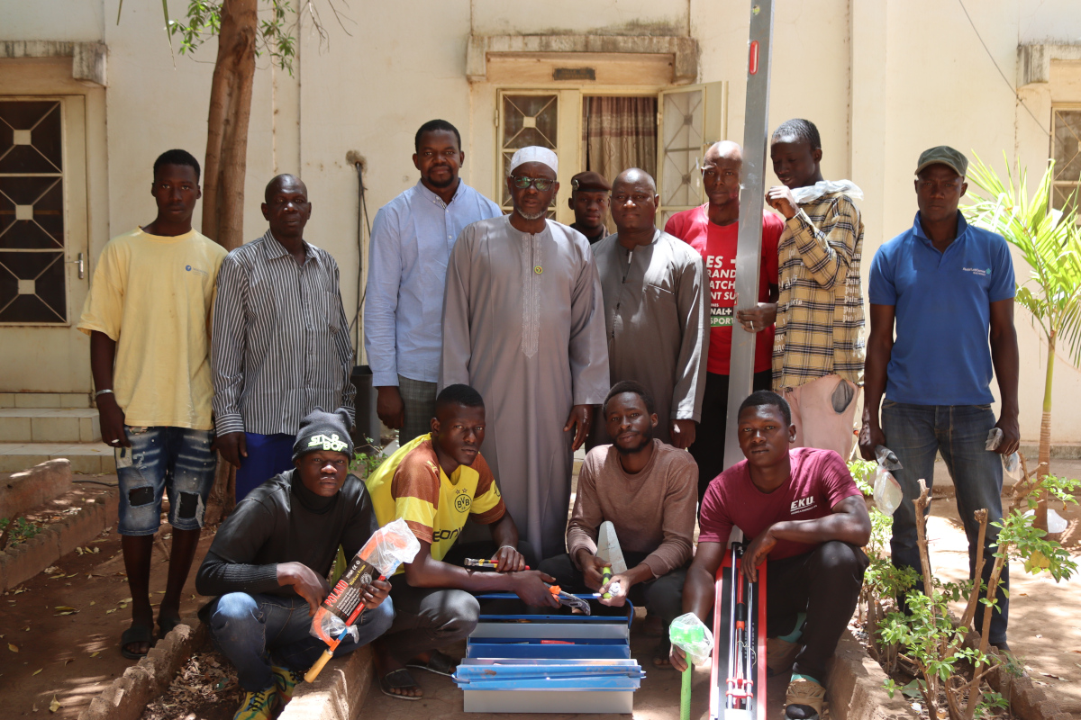 Koulikoro : 10 jeunes reçoivent des matériels de plomberie et de carrelage