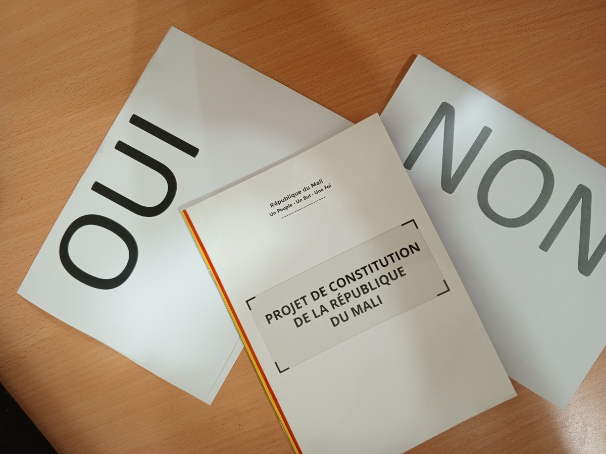 Campagne référendaire : les partisans du “oui” et du “non” multiplient les initiatives