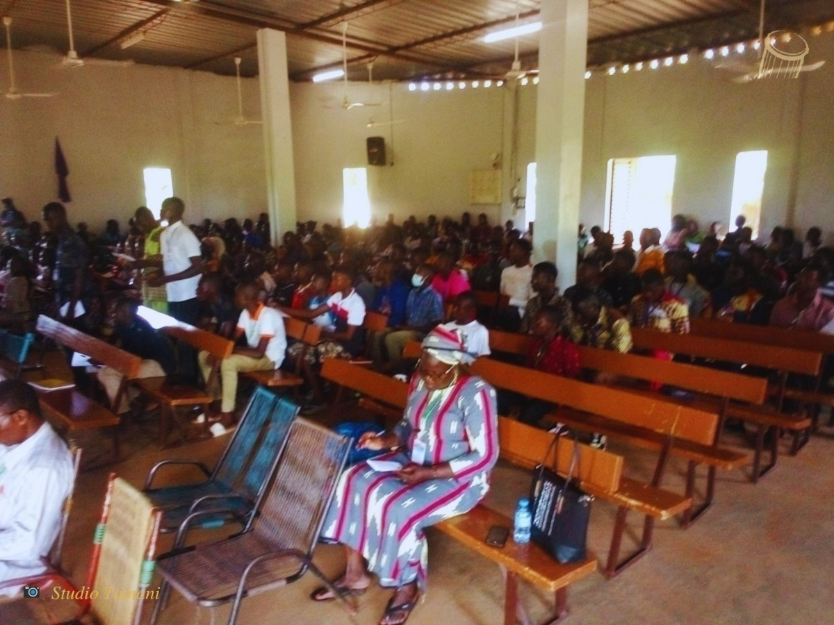 C’est parti pour le camp biblique à Koutiala