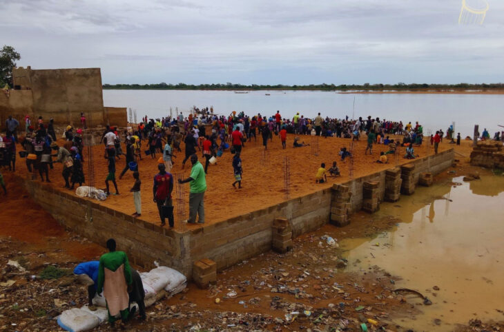 Des jeunes mobilisés à Macina pour la construction d'une mosquée