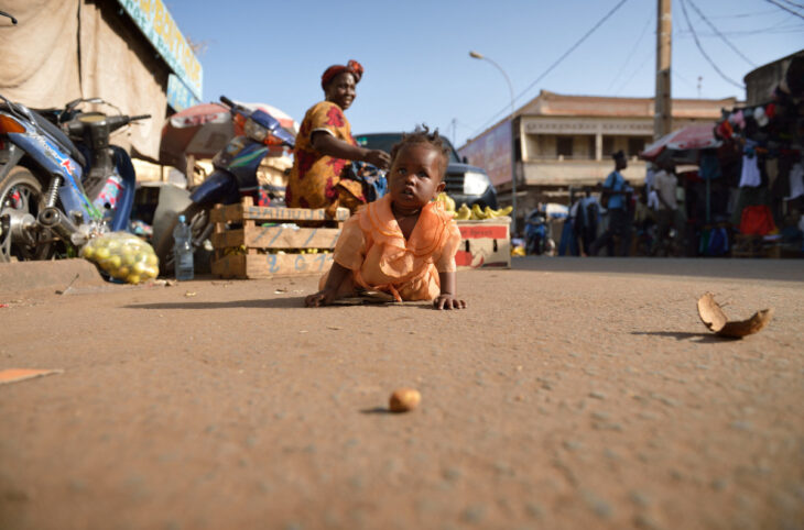 Quand Mamie allaite ses petits-enfants, est-ce dangereux ?