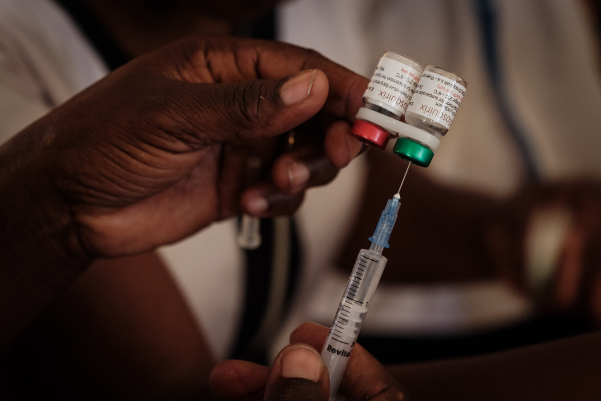 Paludisme: le vaccin R21-Matrix-M disponible en 2024