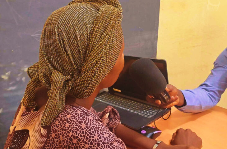 Prise de parole en public : la réticence des femmes dénoncée