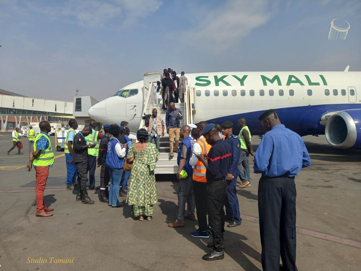 Retour volontaire de près de 70 migrants maliens de la Libye