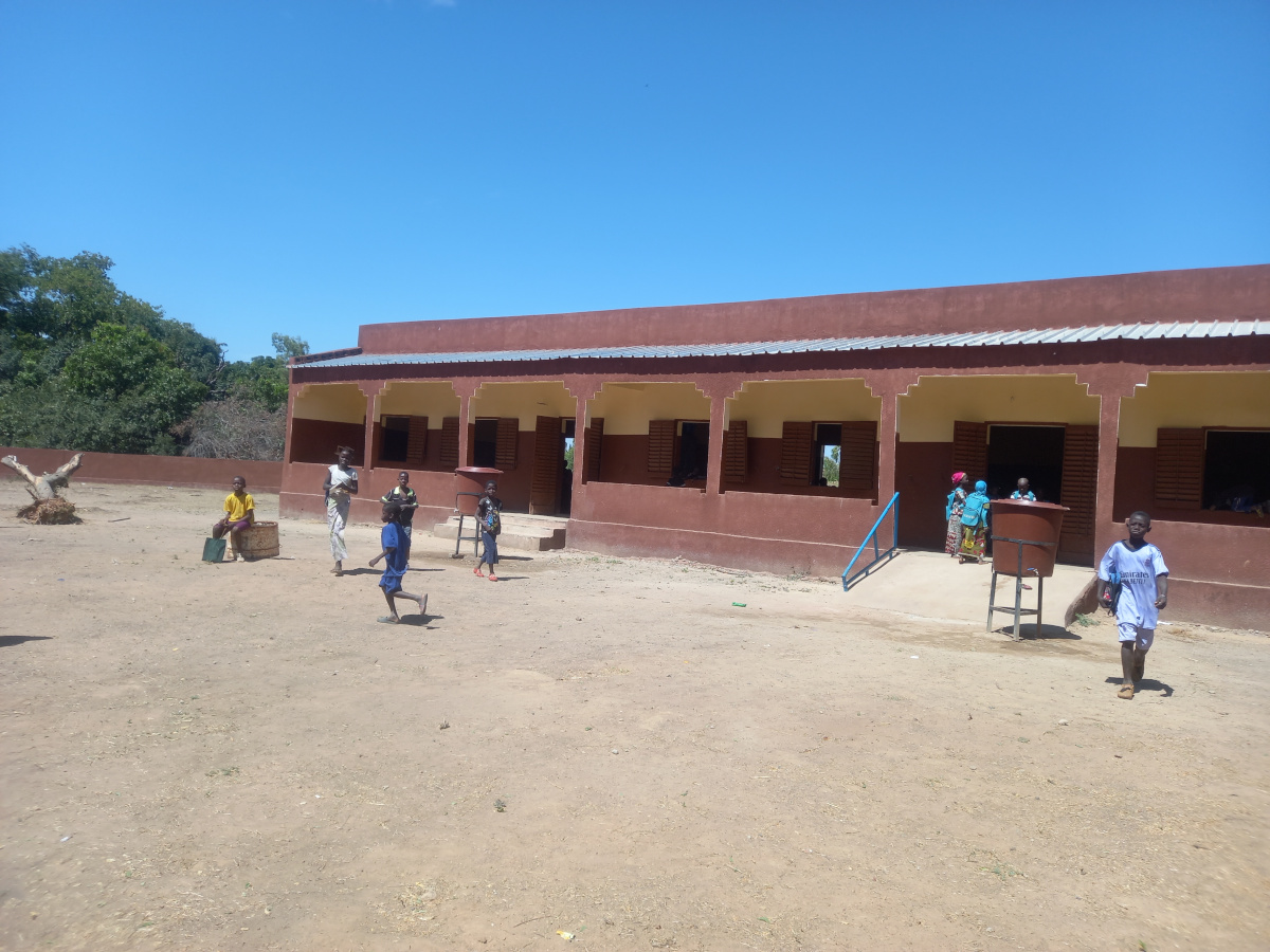 De nouvelles écoles fermées à Yorosso