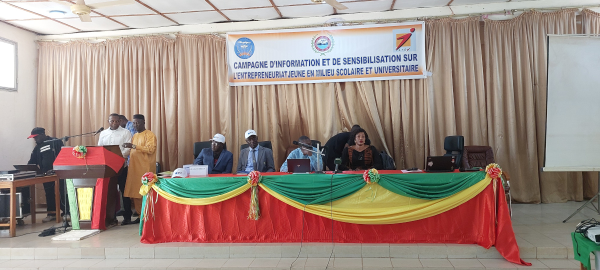 Koulikoro développe la culture entrepreneuriale chez les jeunes ... Koulikoro développe la culture entrepreneuriale chez les jeunes ...