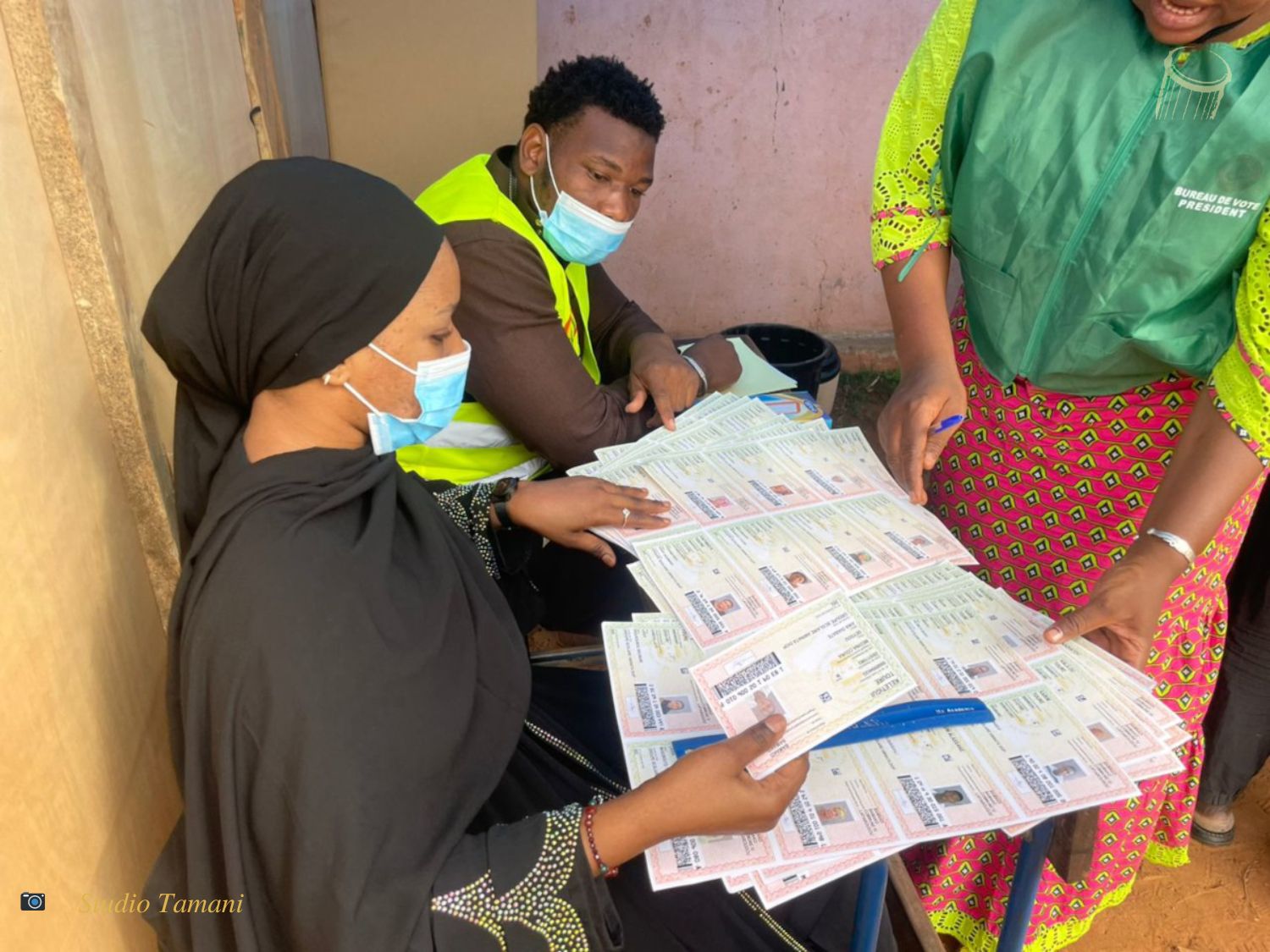 Absence de calendrier électoral : la classe politique entre inquiétude et indifférence