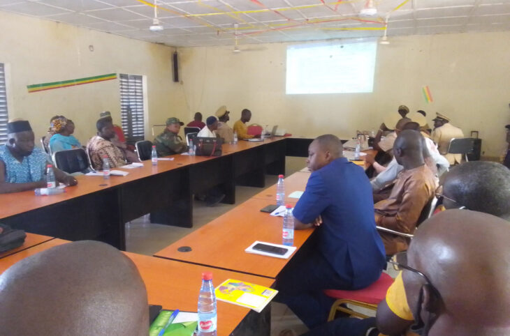 Banamba, échanges entre les forces vives