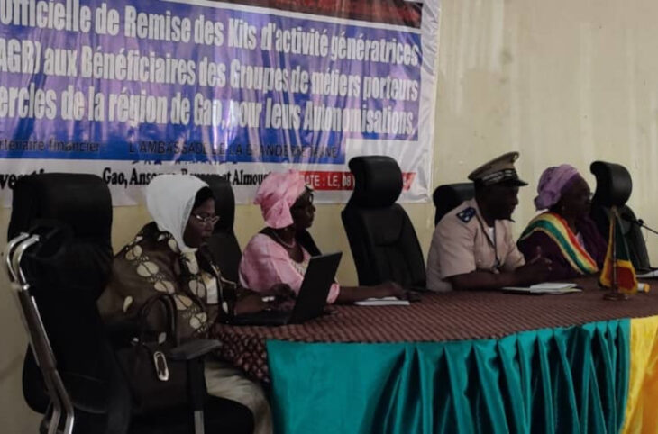 Des femmes de Gao dotées de Kits génératrices de revenus