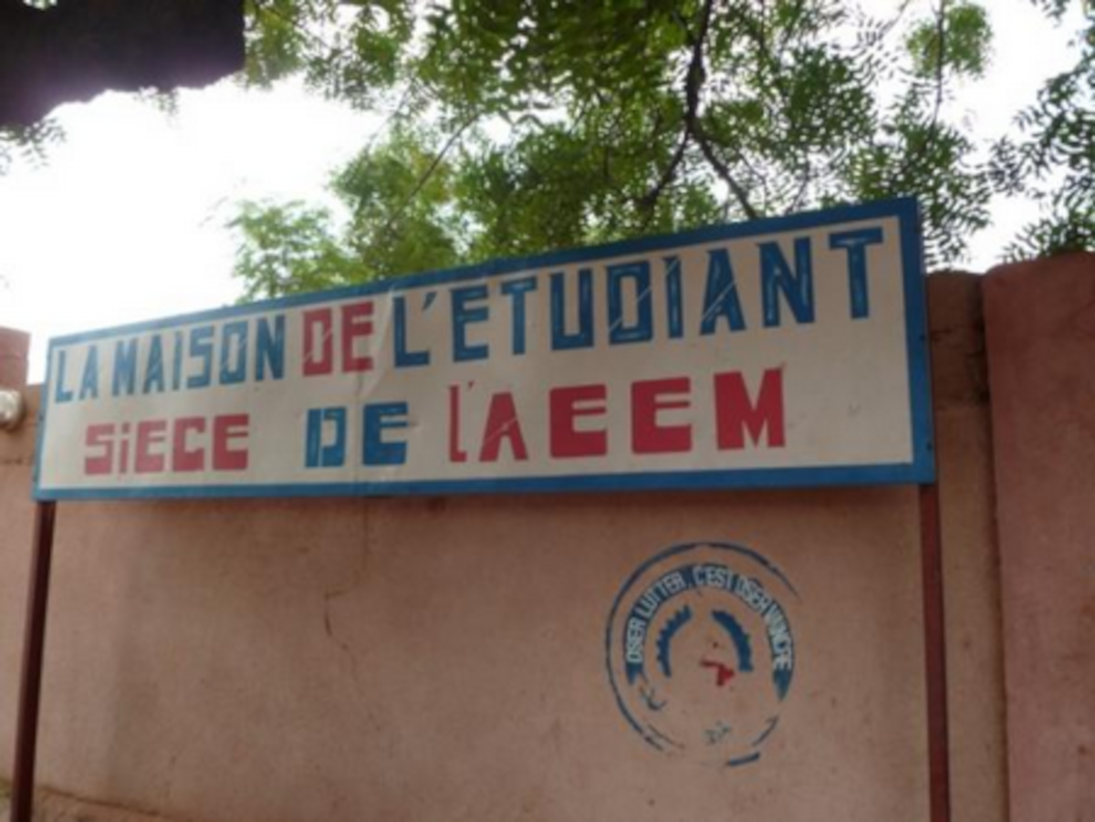 Suspension de l’AEEM dans les établissements secondaires et universitaires