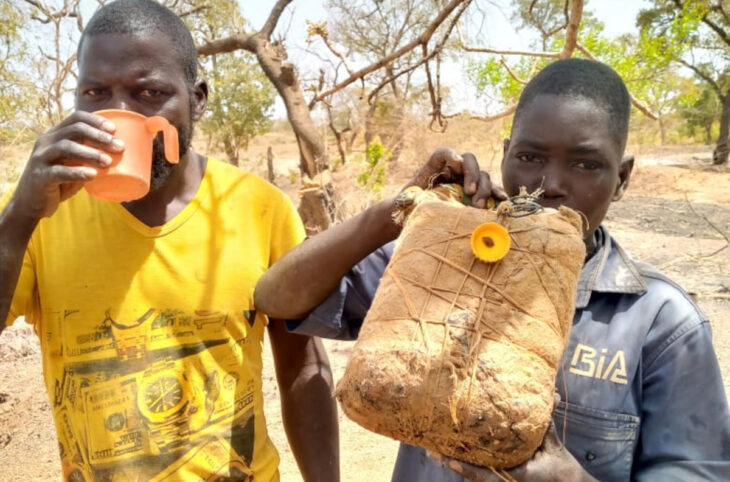 L'eau potable est une denrée rare sur des sites d’orpaillage à Kéniéba