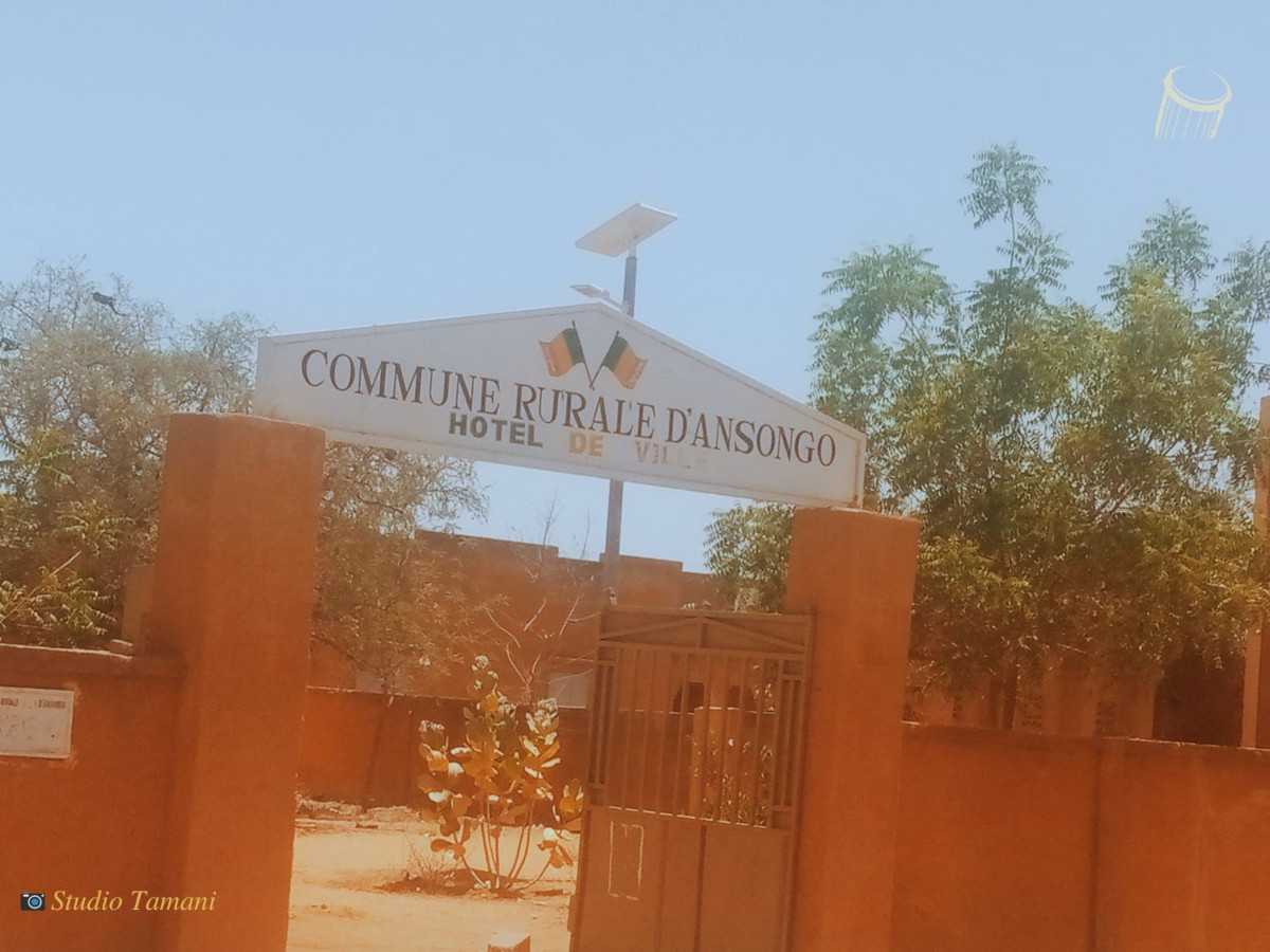 Attaque contre des bus et minibus sur l’axe Ansongo-Niamey
