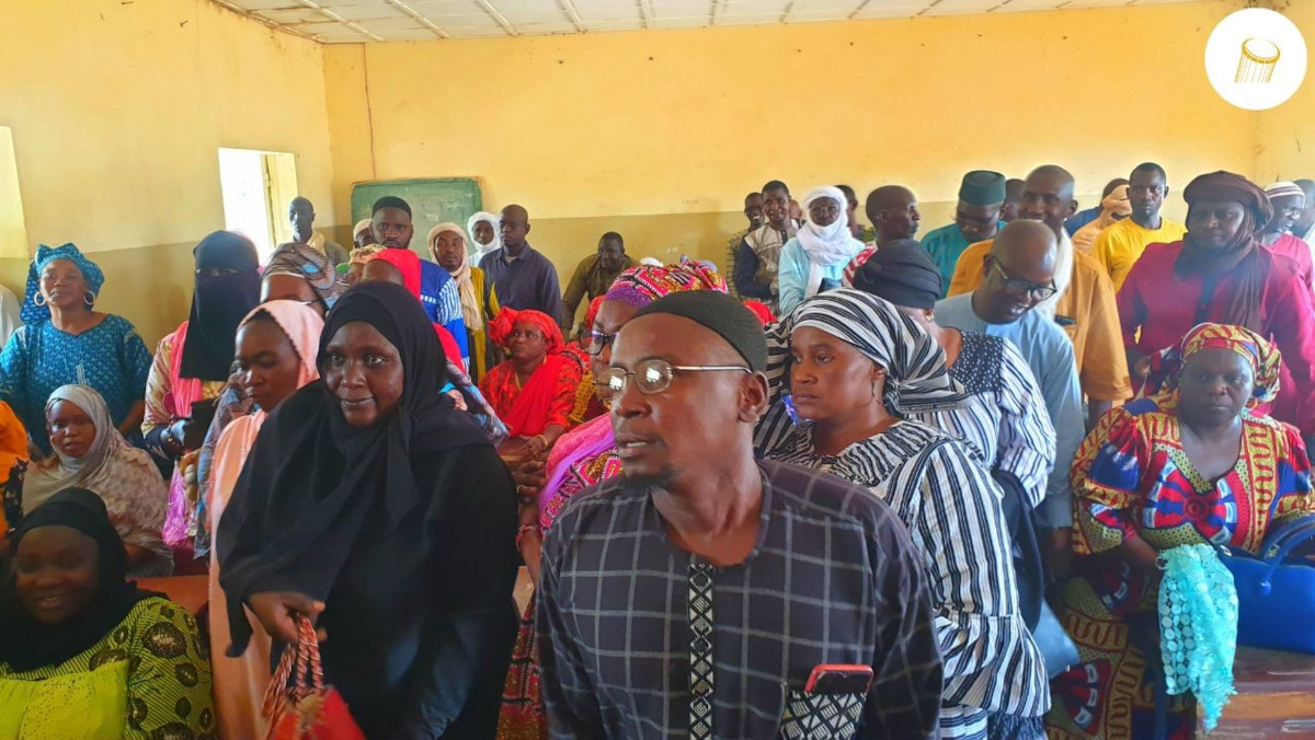 Les cours suspendus à Diré