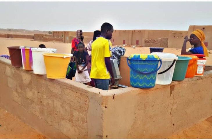 “Nous faisons la queue jusqu’à minuit” : les femmes face à la pénurie d’eau potable