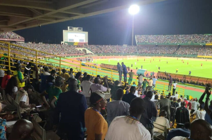 Professionnalisation du football : des clubs déjà inquiets des charges