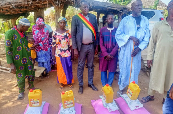 Remise de kits alimentaires aux sinistrés de Bafoulabé