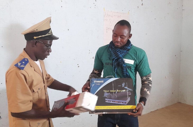 Des prix d’encouragements pour 03 jeunes reporters