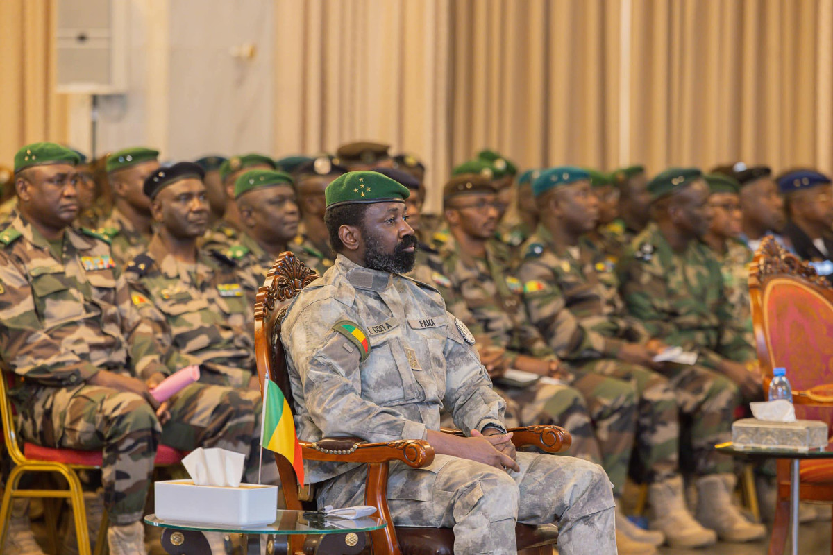 Fête de l’armée : le chef de l’État annonce la création d’une industrie militaire