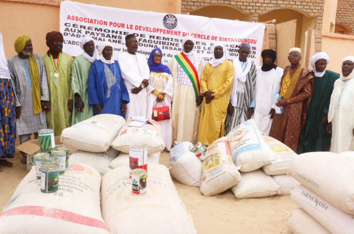 Remise des semences aux exploitants maraîchers à Bintagoungou
