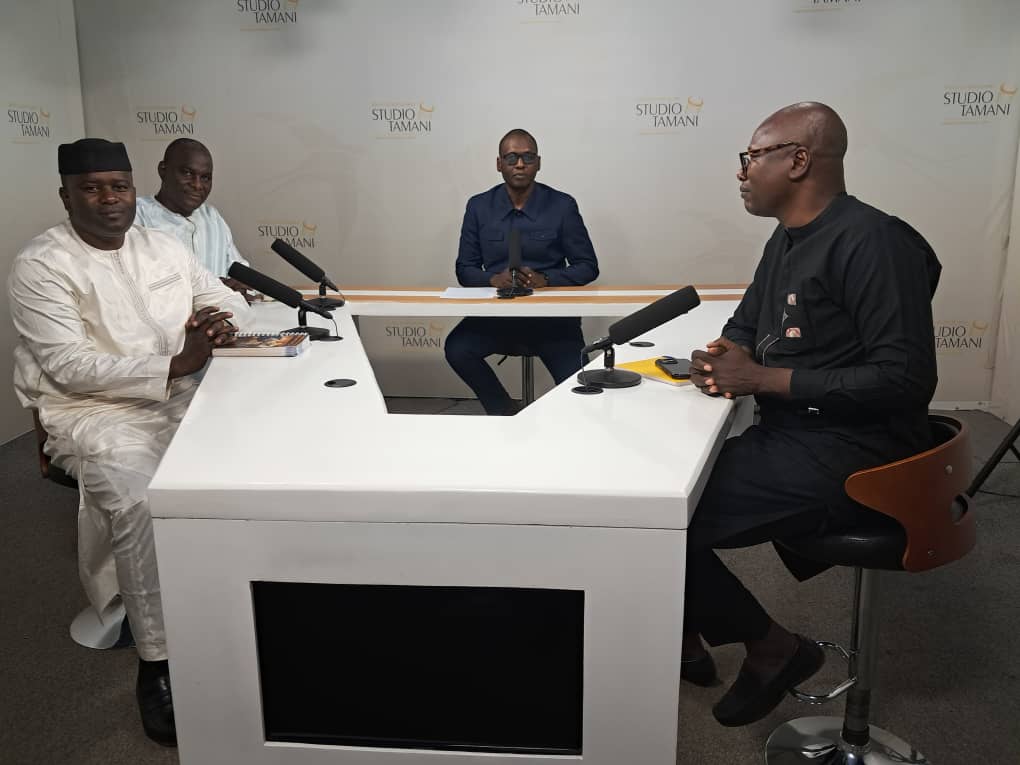 Classe politique : les langues se délient