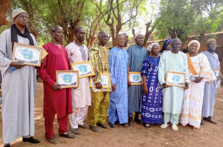 Des enseignants honorés pour leur dévouement à l'éducation à Bafoulabé