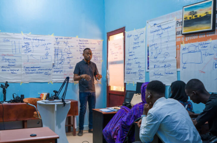 Des jeunes à l’école de l’audiovisuel à Tombouctou