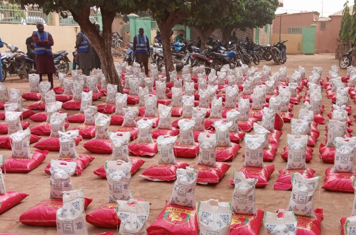 Des dons alimentaires pour soutenir les plus vulnérables pendant le Ramadan à Sikasso