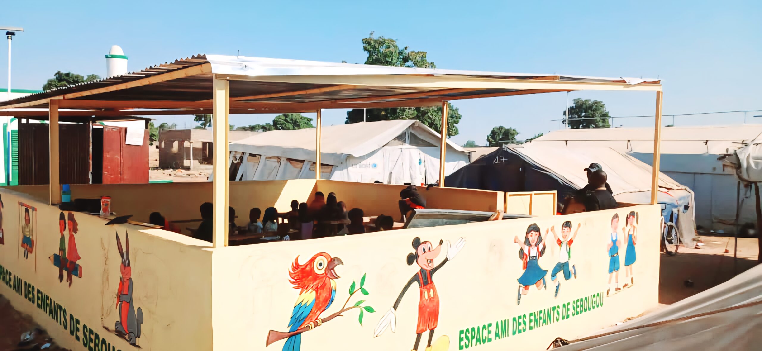 Vacances scolaires sur les sites de déplacés : entre apprentissage et petits boulots