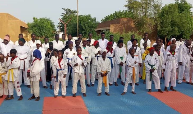 Le Shito-Ryu, un sport martial présenté aux autorités locales de Gao