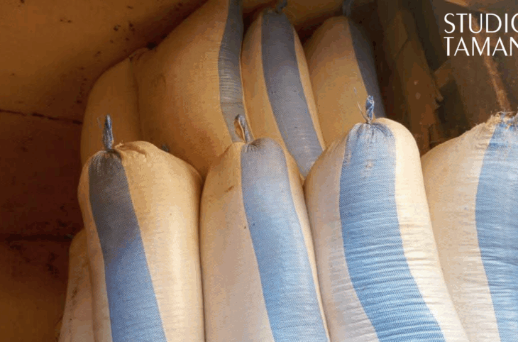 Remise de céréales à la prison civile de Kadiolo