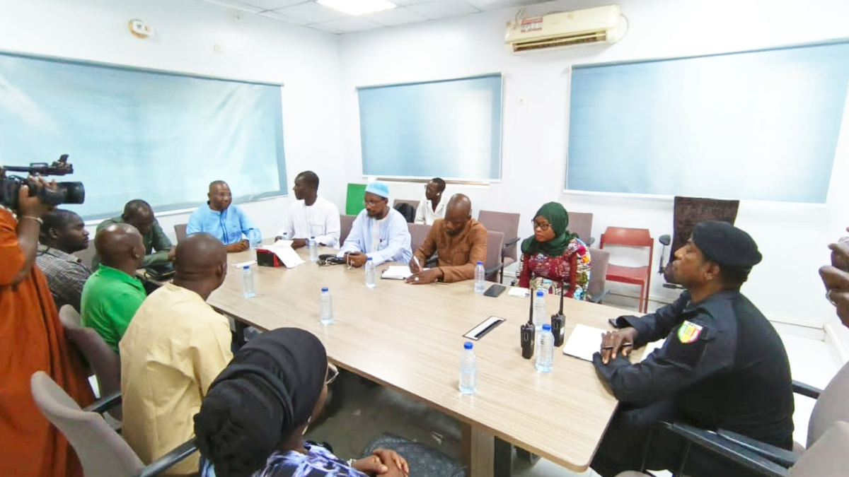 Kayes : la police et les pharmaciens unissent leurs efforts contre la vente illicite de médicaments