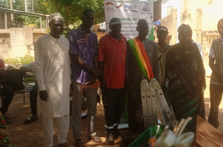 Macina : remise de matériel aux artisans