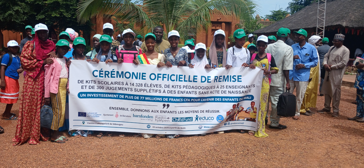 Ségou : des kits scolaires distribués aux enfants démunis