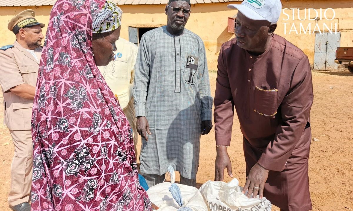 Distribution de vivres à 300 familles démunies de Ségou