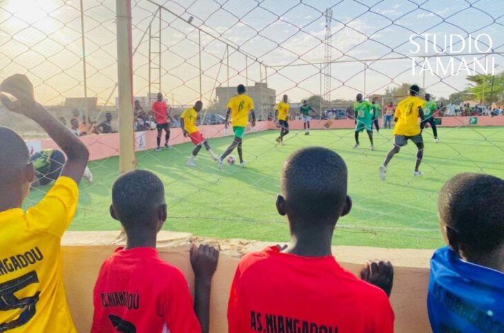 Un terrain synthétique inauguré à Diyala dans la région de Kayes